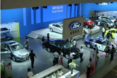 長(zhǎng)安福特精彩亮相2011重慶國(guó)際車展，全系車型演繹非凡