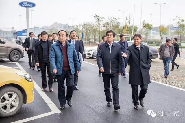 邵陽副市長周國利現(xiàn)場(chǎng)調(diào)度天嬌國際汽車城項(xiàng)目建設(shè)