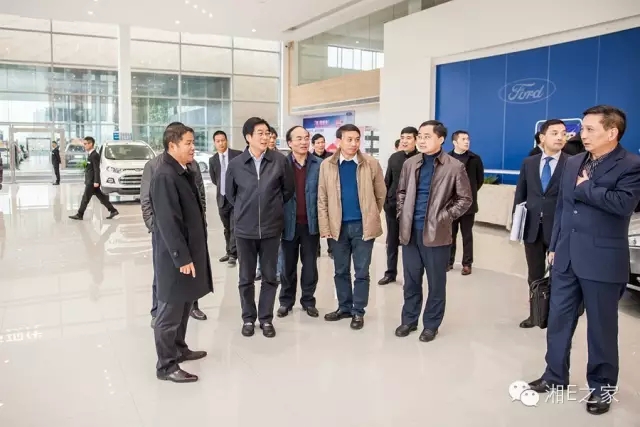 邵陽副市長周國利現(xiàn)場(chǎng)調(diào)度天嬌國際汽車城項(xiàng)目建設(shè)