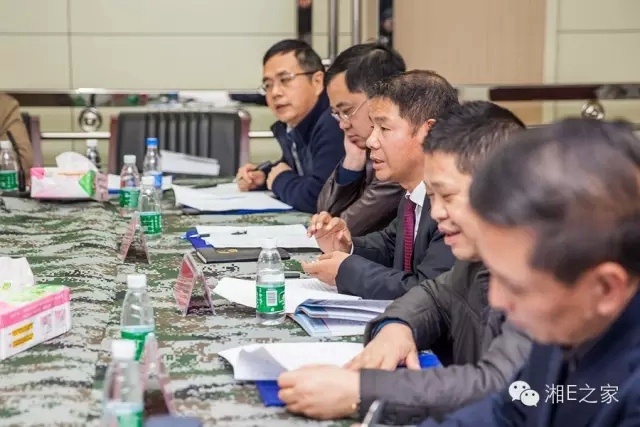 邵陽副市長周國利現(xiàn)場(chǎng)調(diào)度天嬌國際汽車城項(xiàng)目建設(shè)
